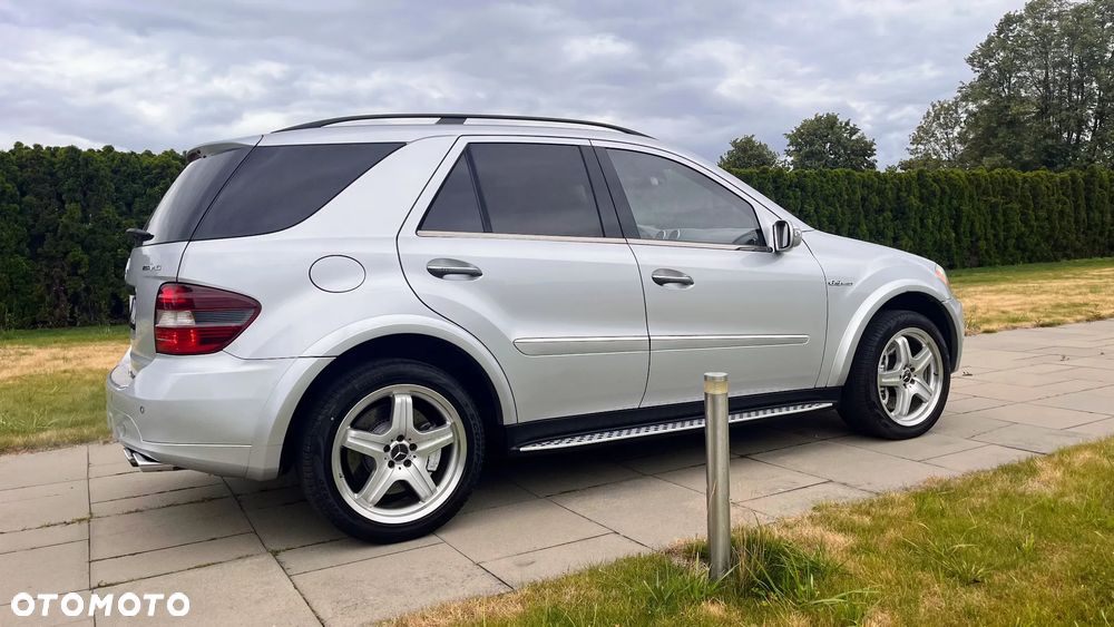 Mercedes-Benz ML 63 AMG 4-Matic - 10