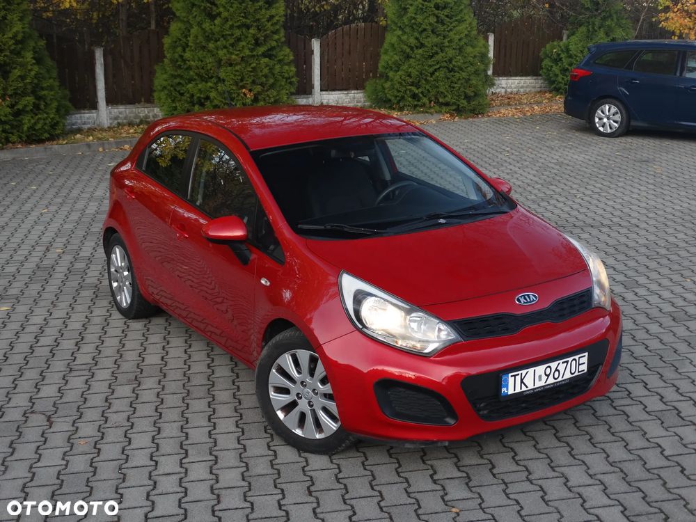 Kia Rio - 4