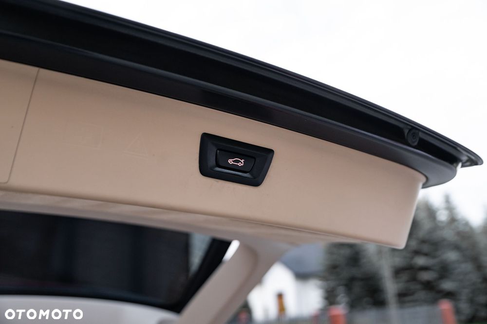 BMW Seria 5 520d Sport-Aut - 22