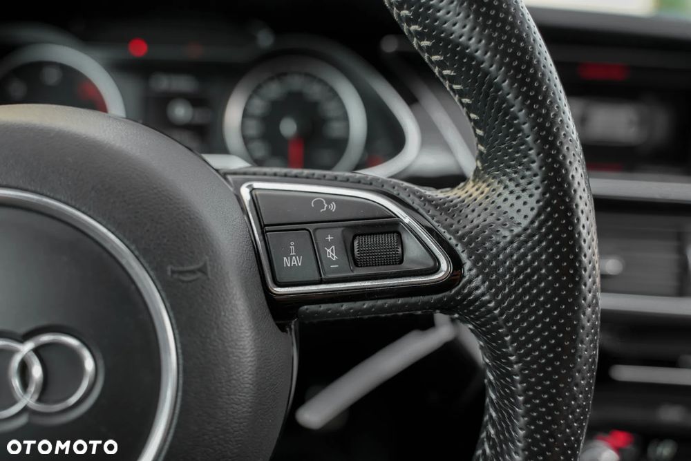 Audi A4 Avant 2.0 TDI Quattro Design S tronic - 19