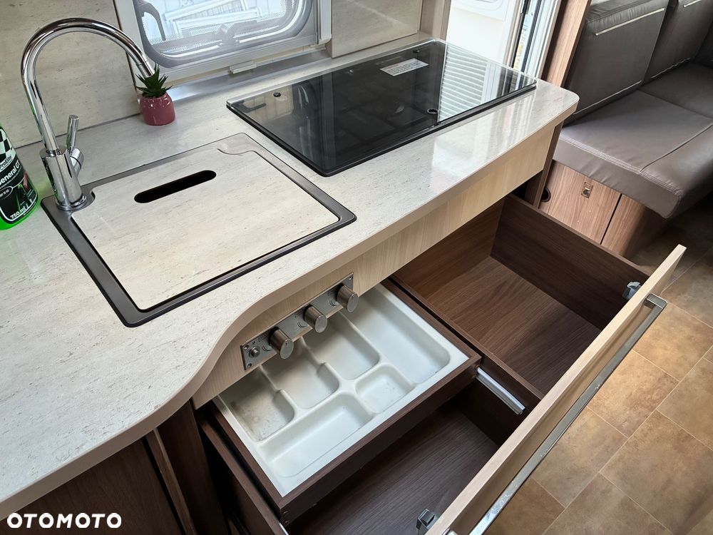 Burstner Averso top 485ts - 17