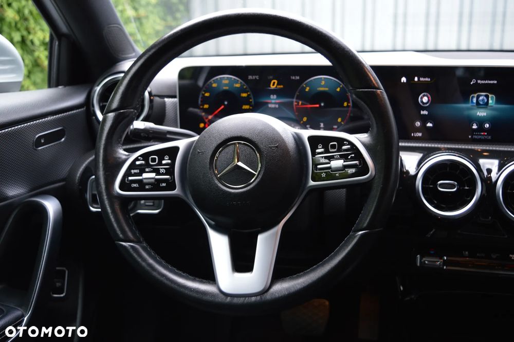 Mercedes-Benz Klasa A 180 d Progressive 7G-DCT - 21
