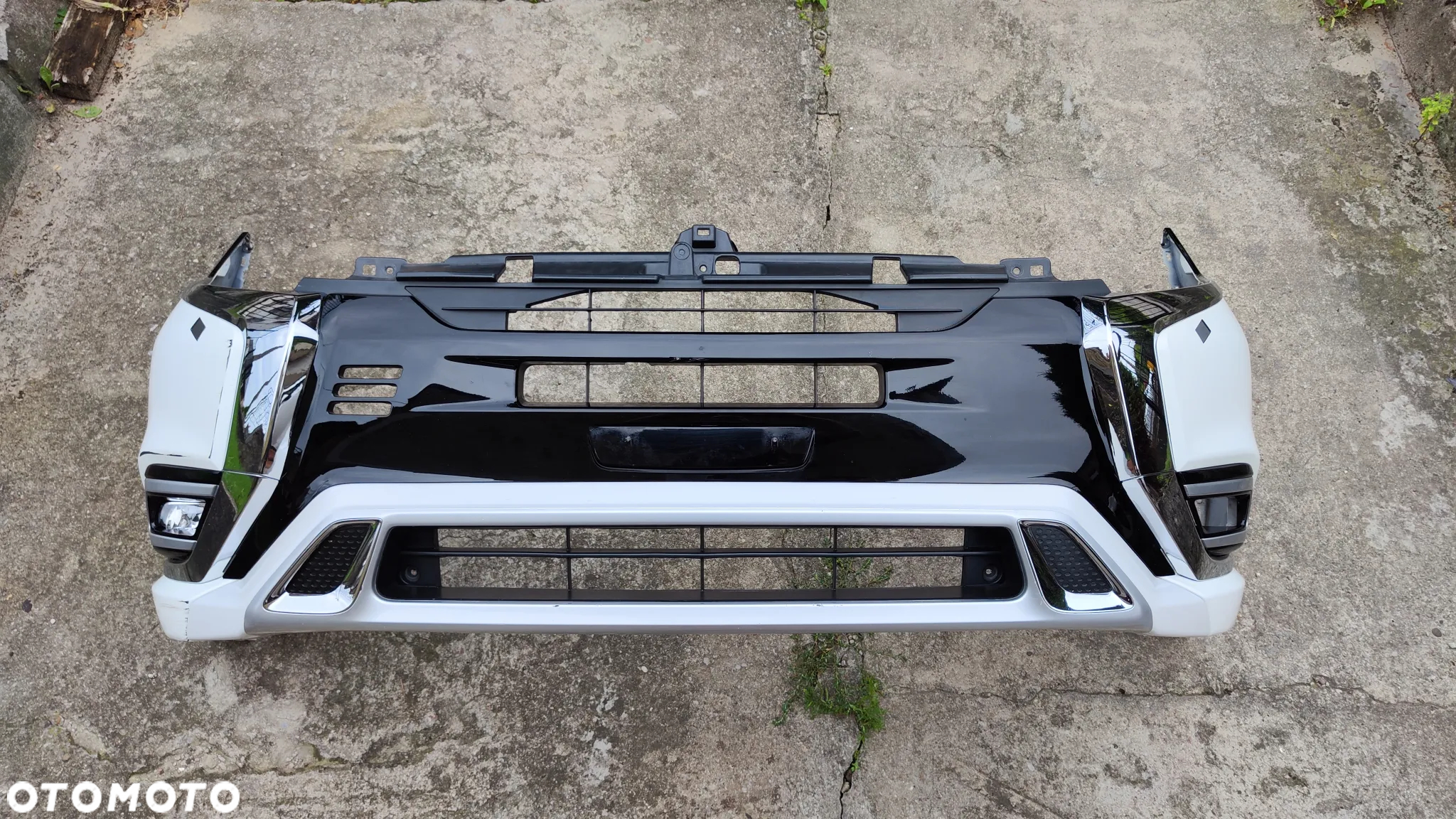 Mitsubishi Outlander III Lift 19-24 Phev Plug-in Zderzak Przód - 2