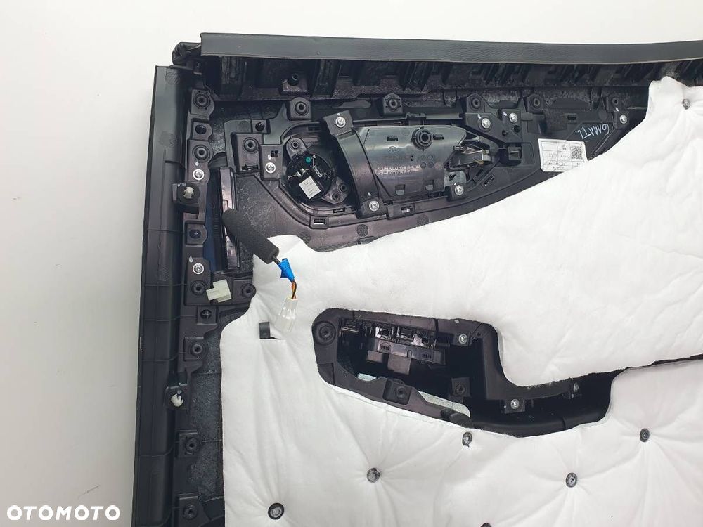 BOCZEK DRZWI TYŁ LEWY TAPICERKA BAIC BEIJIBG 7 X75 CZARNY 2024 - 8