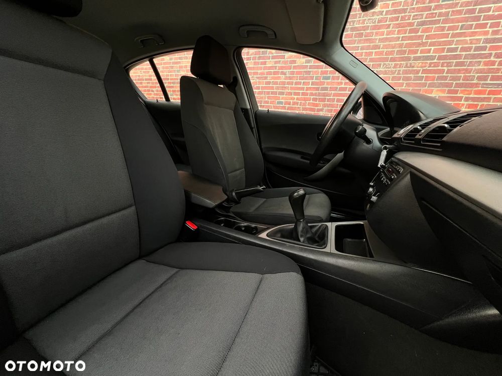 BMW Seria 1 116i - 15