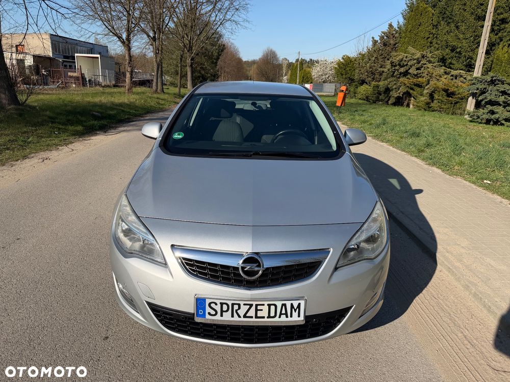 Opel Astra 1.4 Turbo - 4