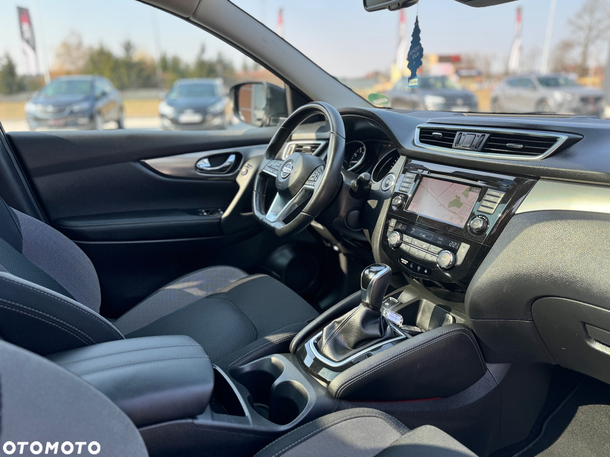 Nissan Qashqai 1.3 DIG-T DCT N-CONNECTA - 6