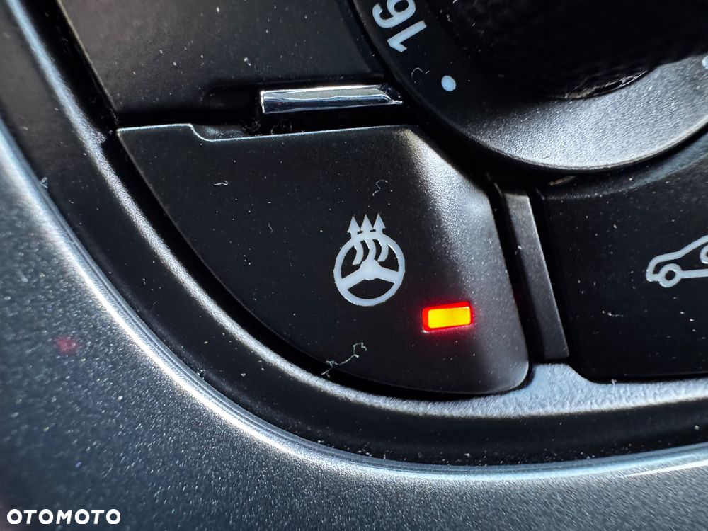 Opel Astra 1.4 Turbo Cosmo - 30