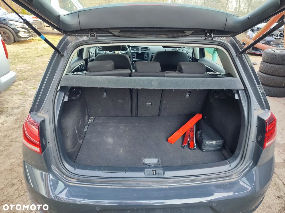 Volkswagen Golf 1.6 TDI (BlueMotion Technology) Comfortline - 13