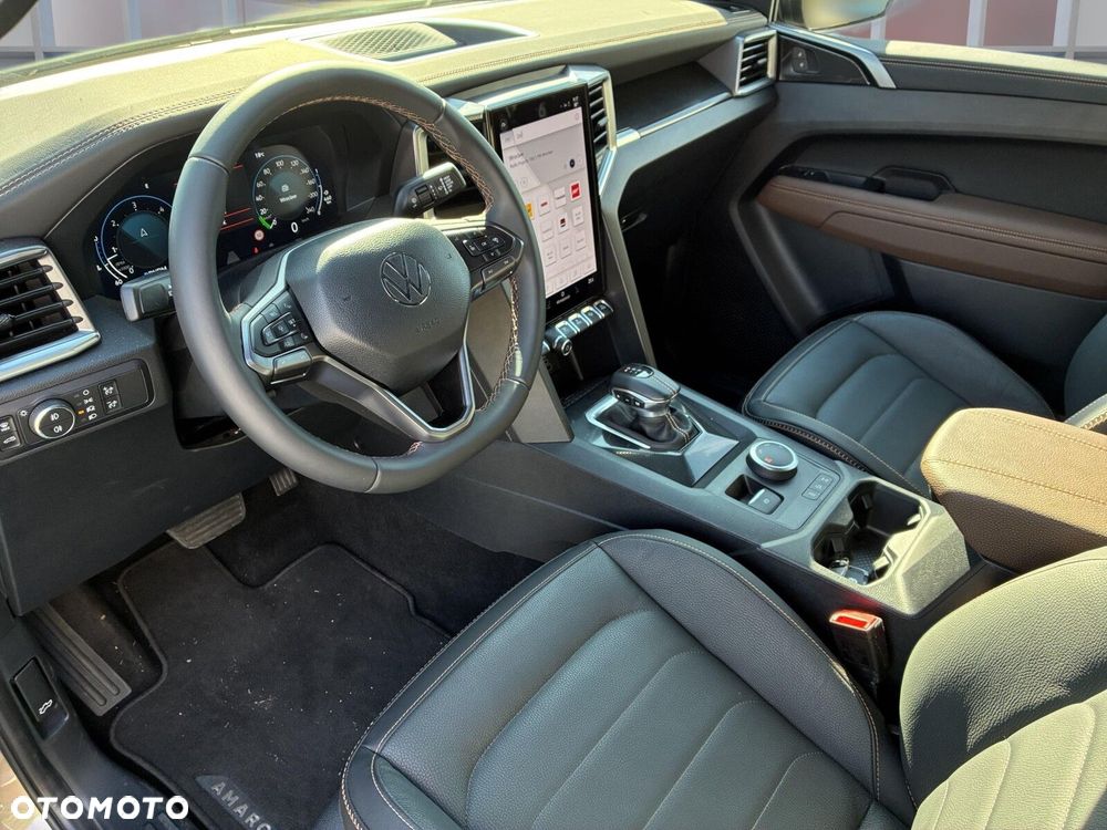 Volkswagen Amarok - 13