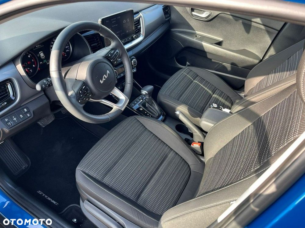 Kia Stonic - 10