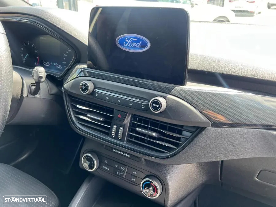 Ford Focus 1.0 EcoBoost ST-Line - 6