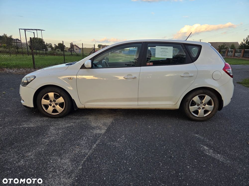 Kia Ceed 1.6 Crdi Comfort - 3