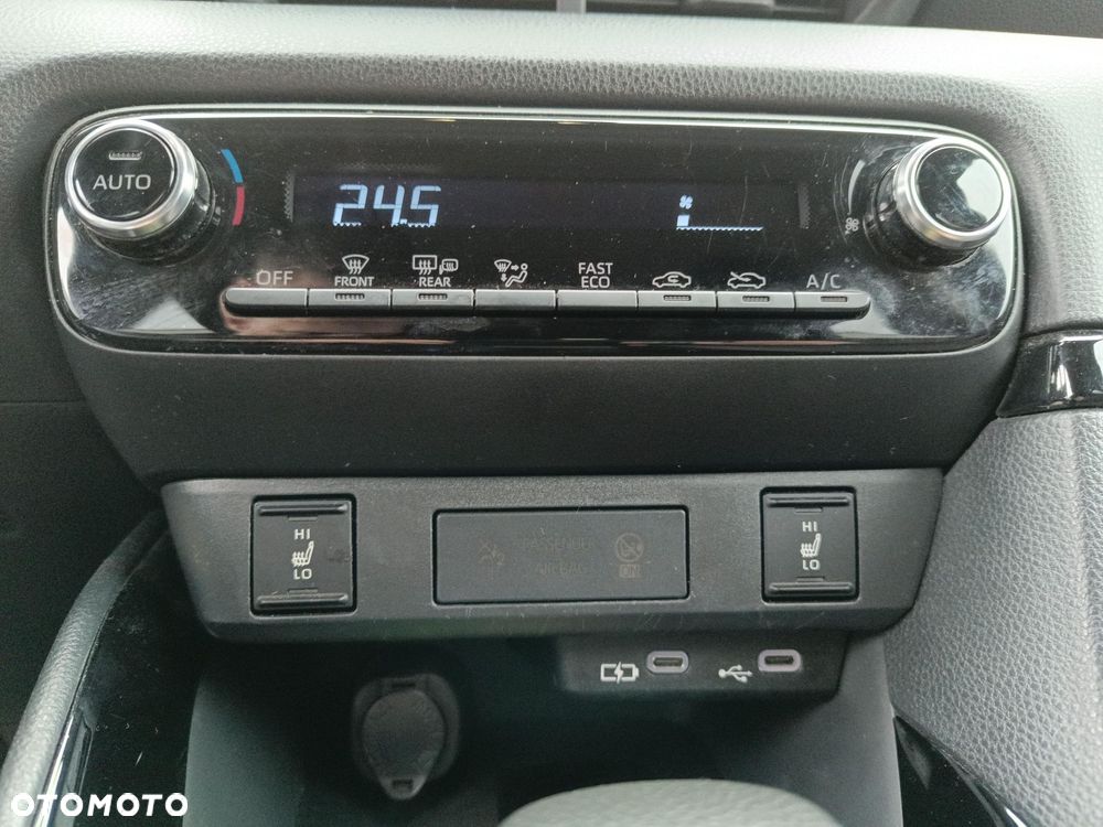 Toyota Yaris Hybrid 1.5 Style - 23