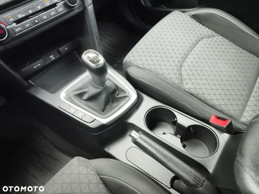 Kia XCeed 1.5 T-GDI M - 27