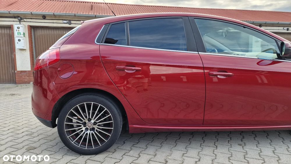 Fiat Bravo 1.9 Multijet 16V Sport - 17
