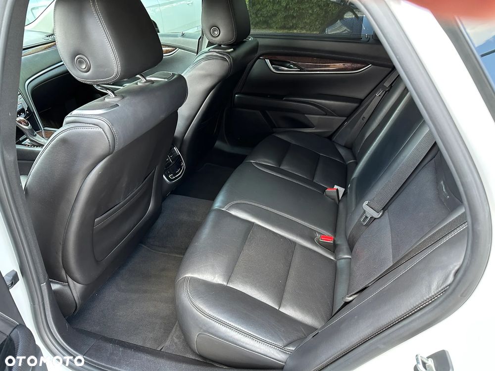 Cadillac XTS - 22