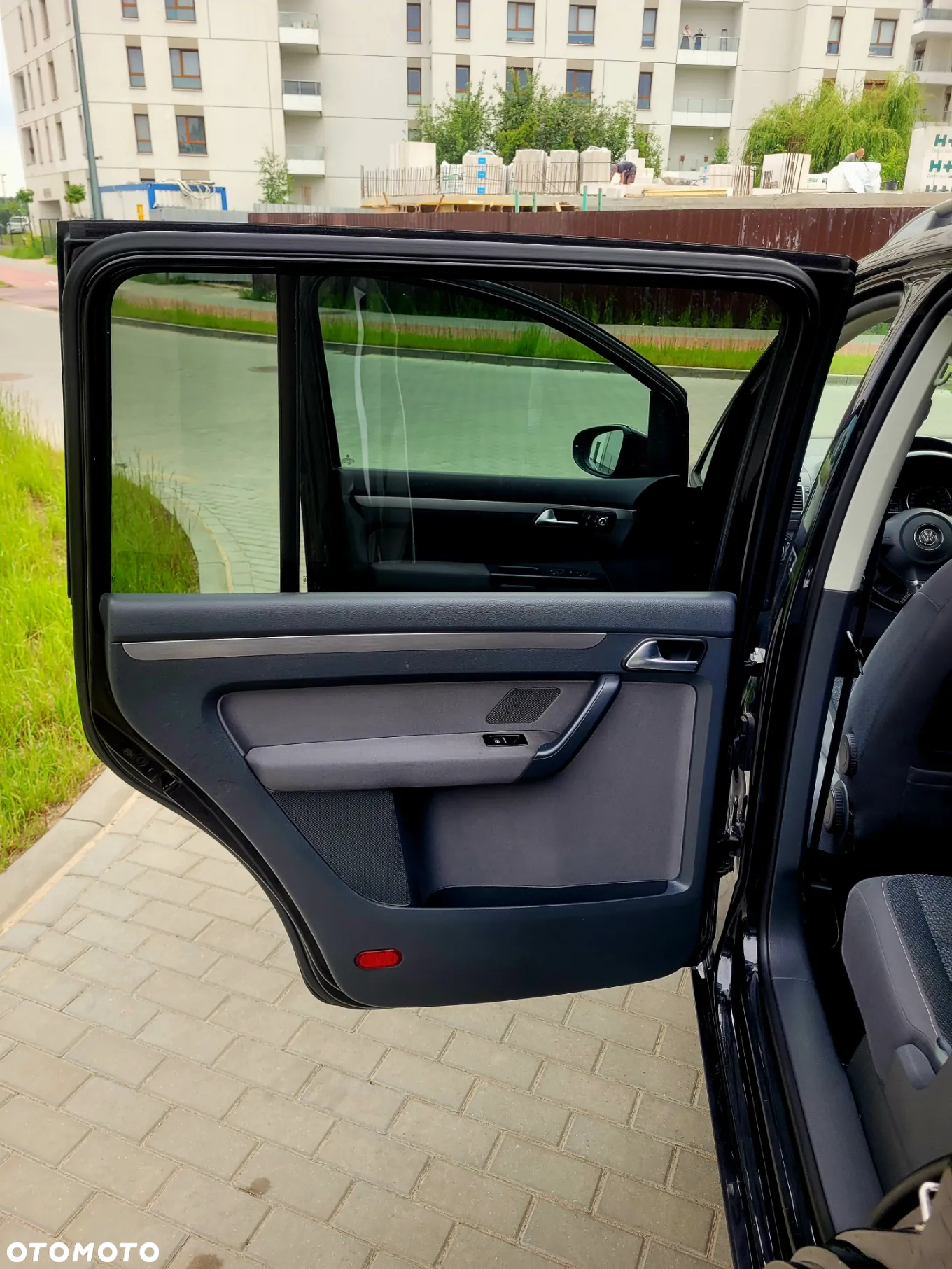 Volkswagen Touran 1.6 TDI DPF Comfortline - 26