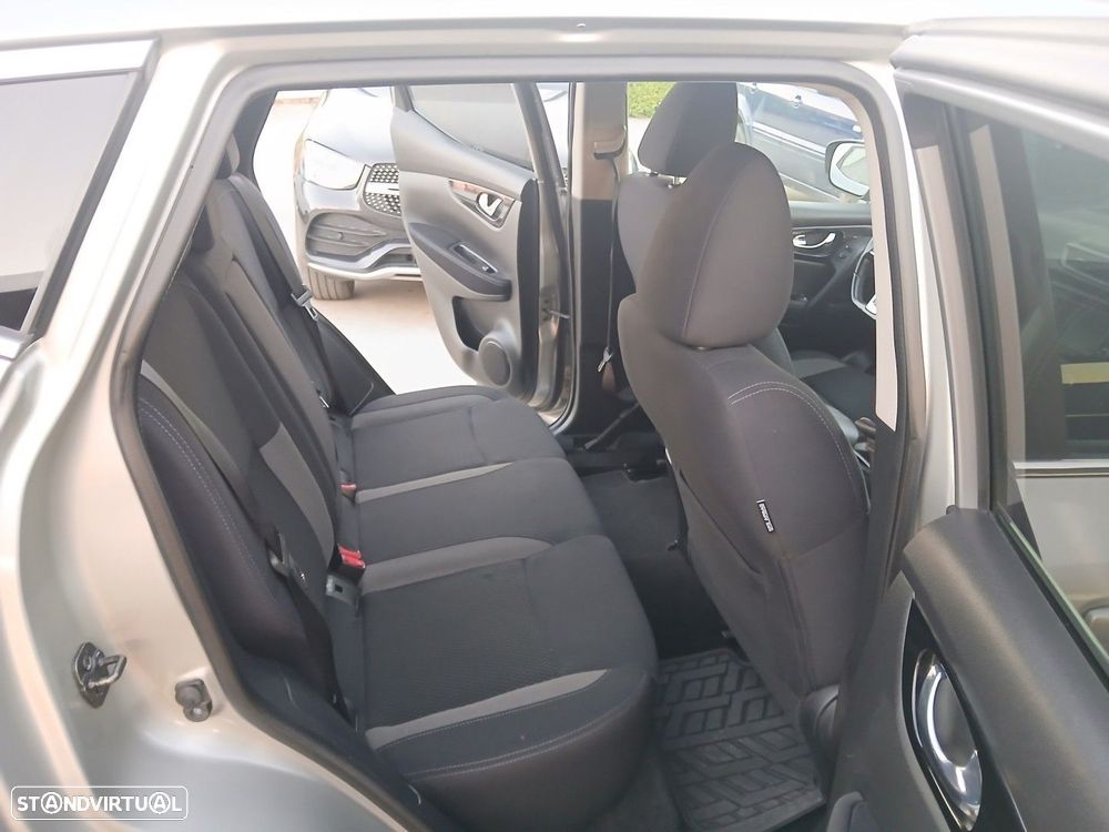 Nissan Qashqai 1.5 dCi Acenta C/Barras de Tejadilho DCT - 9