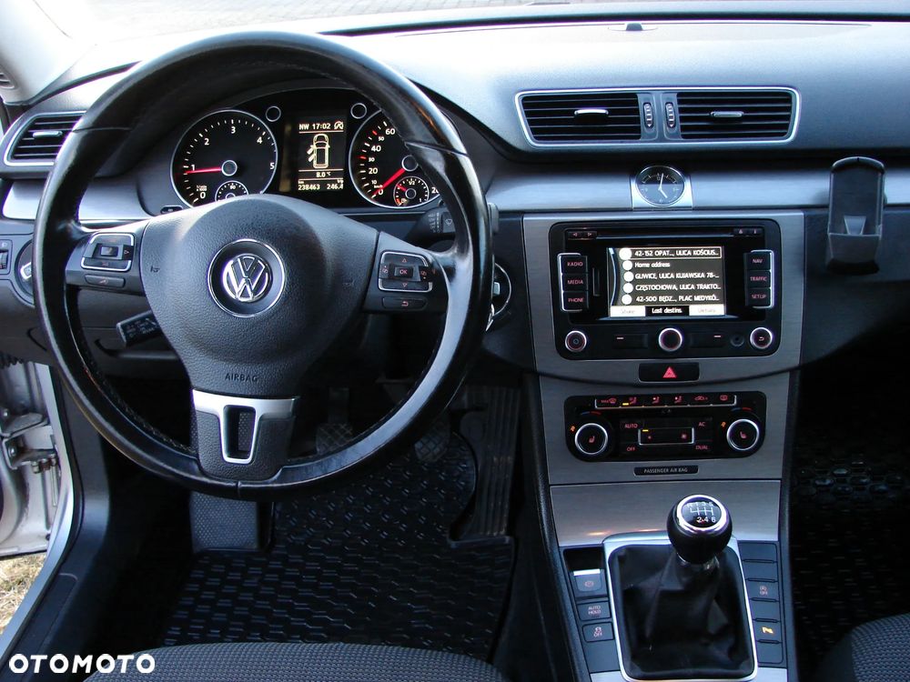 Volkswagen Passat - 7