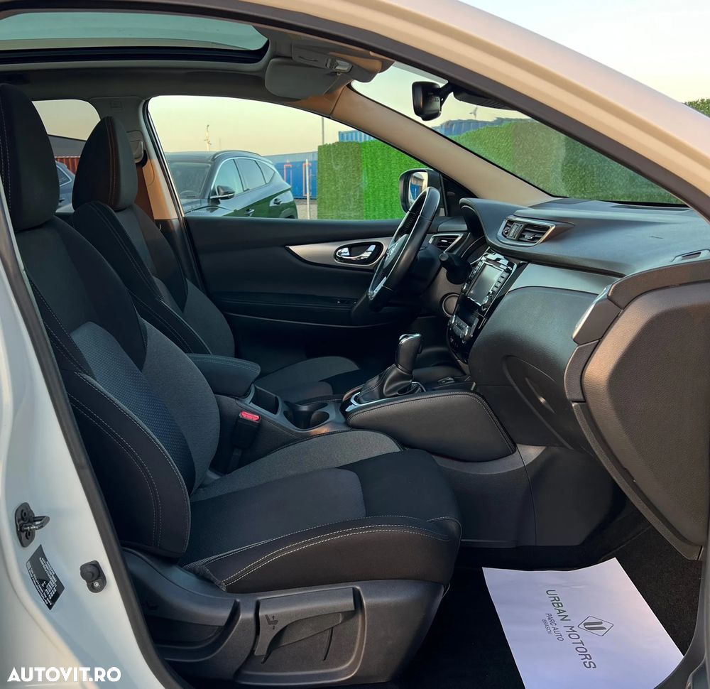 Nissan Qashqai 1.6 DCI Start/Stop X-TRONIC Tekna - 15