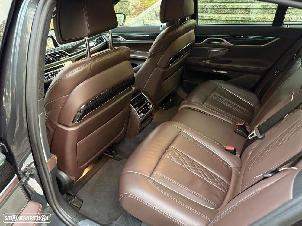 BMW 730 d Pack M Auto - 24