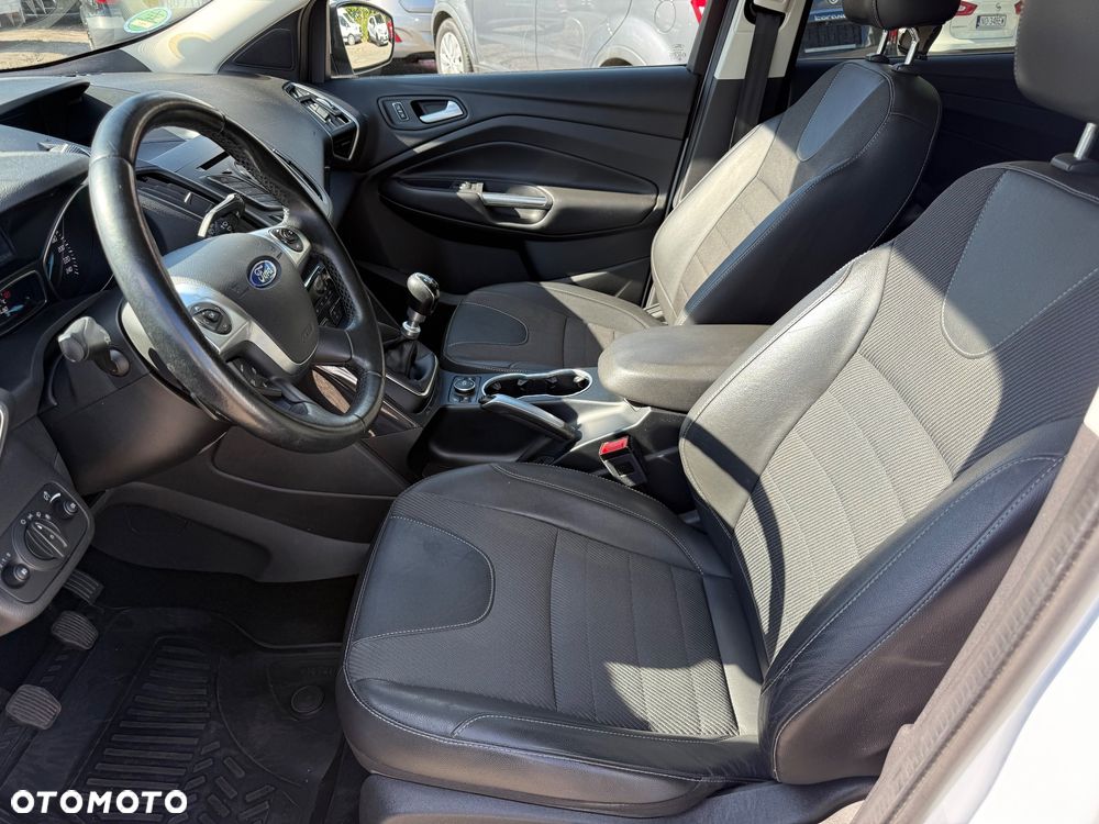 Ford Kuga 2.0 TDCi FWD Titanium - 17