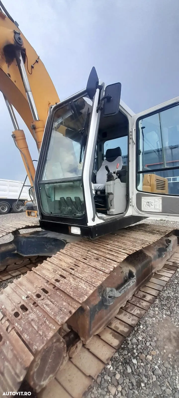 Liebherr R914B HDSL - 13