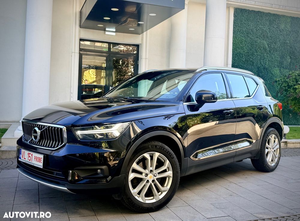Volvo XC 40 D4 AWD Geartronic Momentum Pro - 2