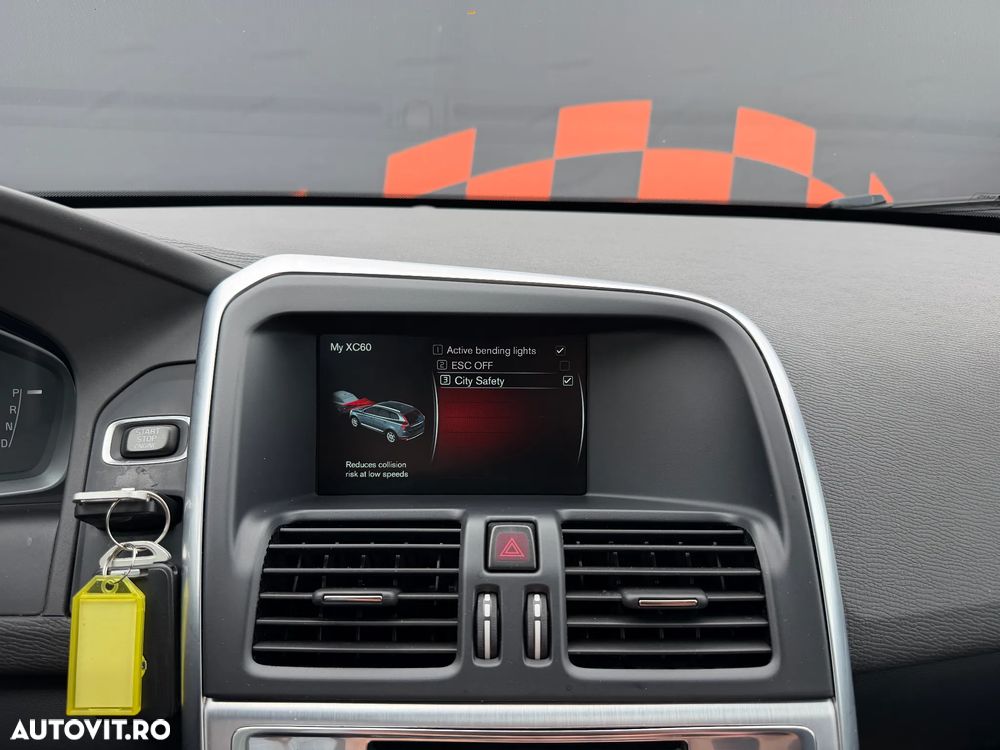 Volvo XC 60 D3 Geartronic Summum - 20