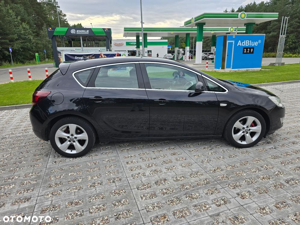 Opel Astra 1.4 Turbo Design Edition - 2