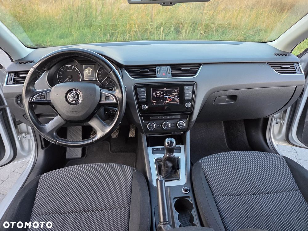 Skoda Octavia 1.6 TDI Edition - 27