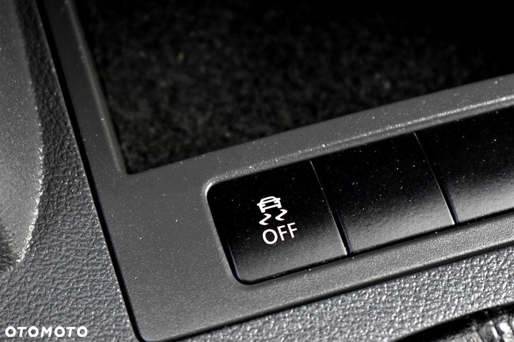 Volkswagen Caddy Maxi Comfortline BMT - 31