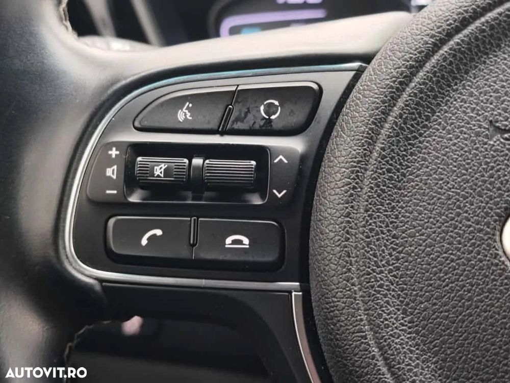 Kia Niro 1.6 GDI 2WD Aut. Spirit - 23