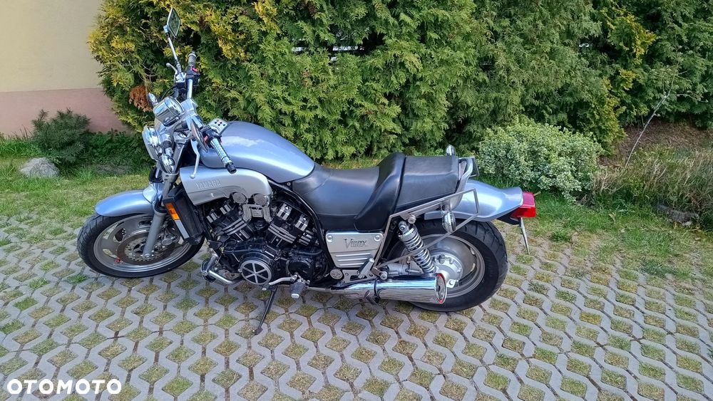 Yamaha V-MAX - 5
