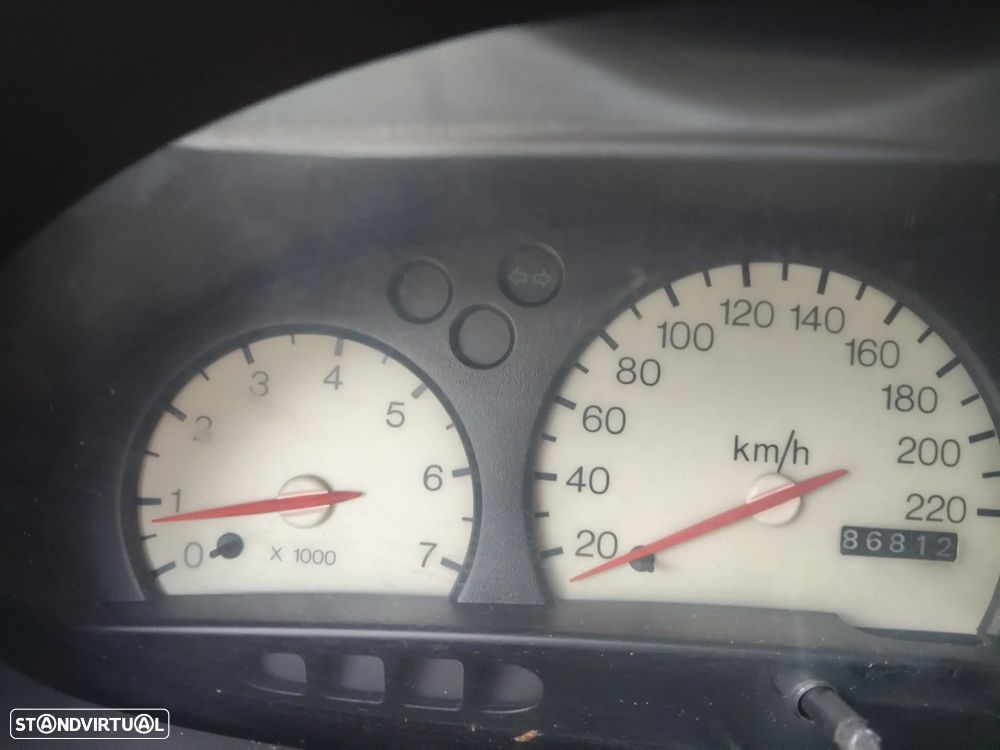 Ford Puma 1.4 16V - 11