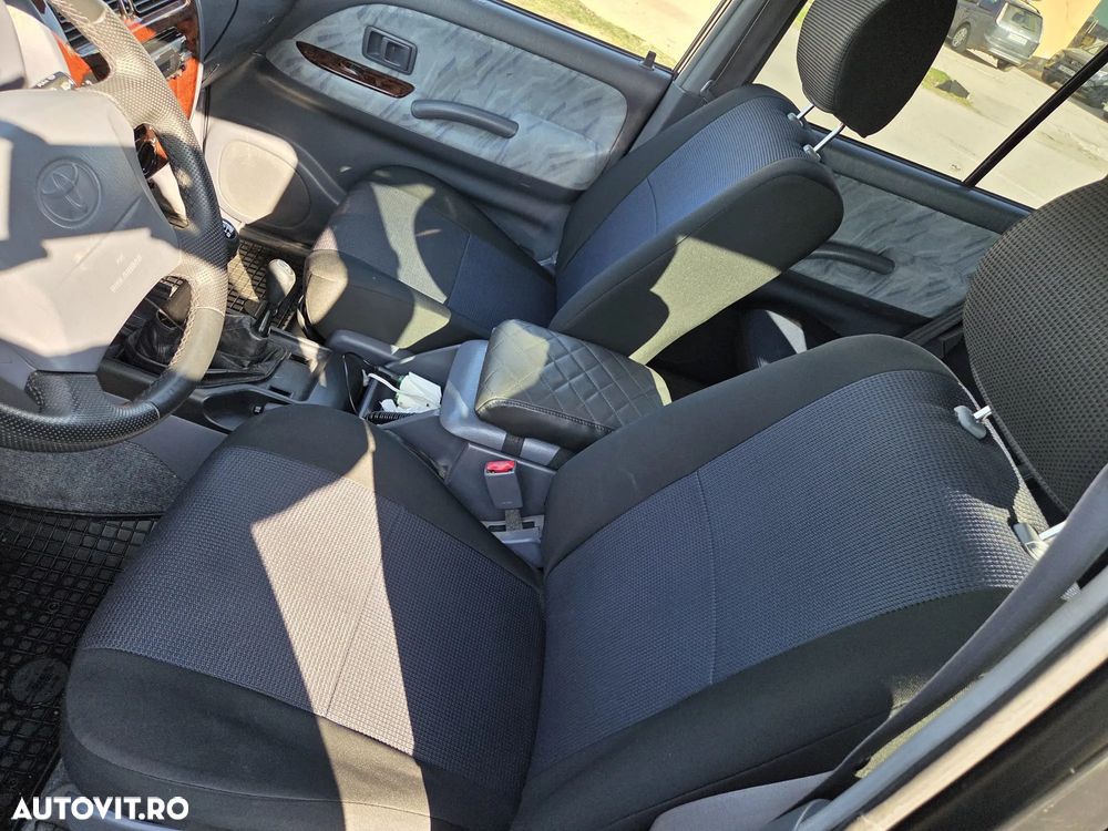 Toyota Land Cruiser 90 TD - 5