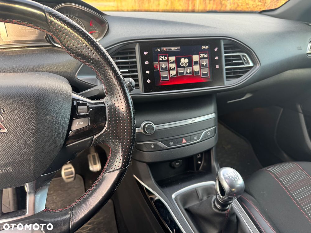 Peugeot 308 1.6 BlueHDi Allure S&S - 10