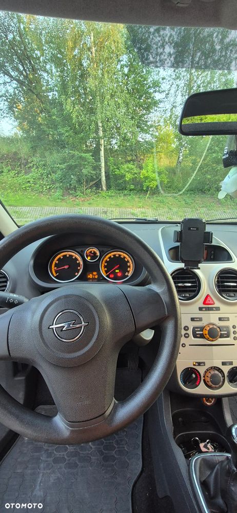 Opel Corsa 1.2 16V Cosmo - 16