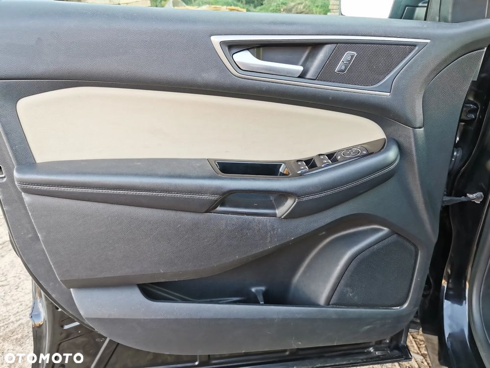 Ford Edge - 15