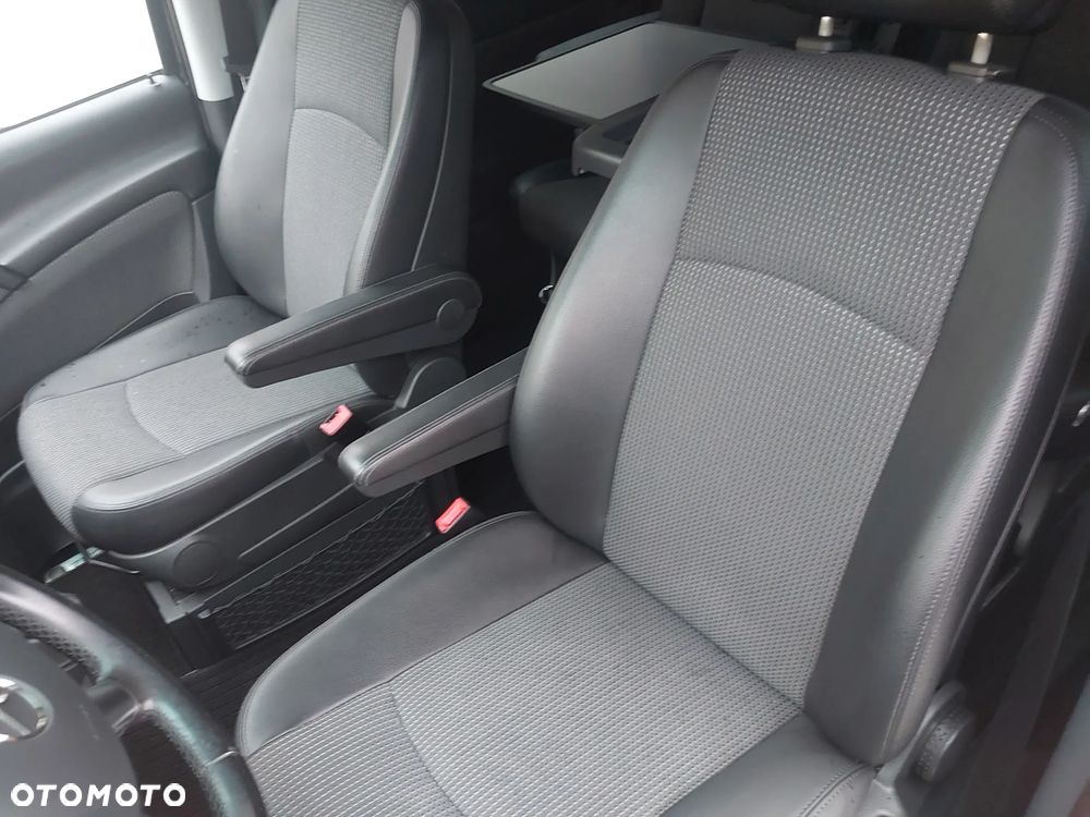 Mercedes-Benz Viano - 23