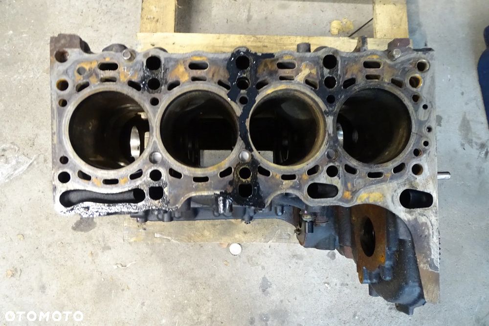 MERCEDES 2.2 CDI BLOK SILNIKA 6510111401 - 3