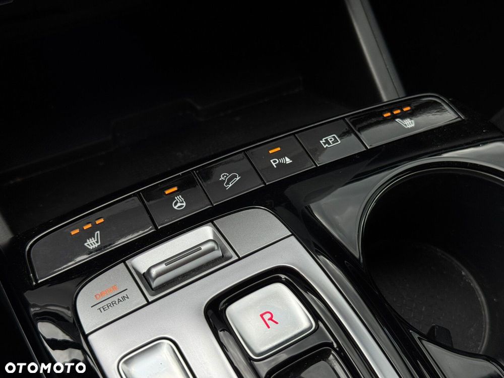 Hyundai Tucson 1.6 T-GDi HEV Executive 4WD - 32