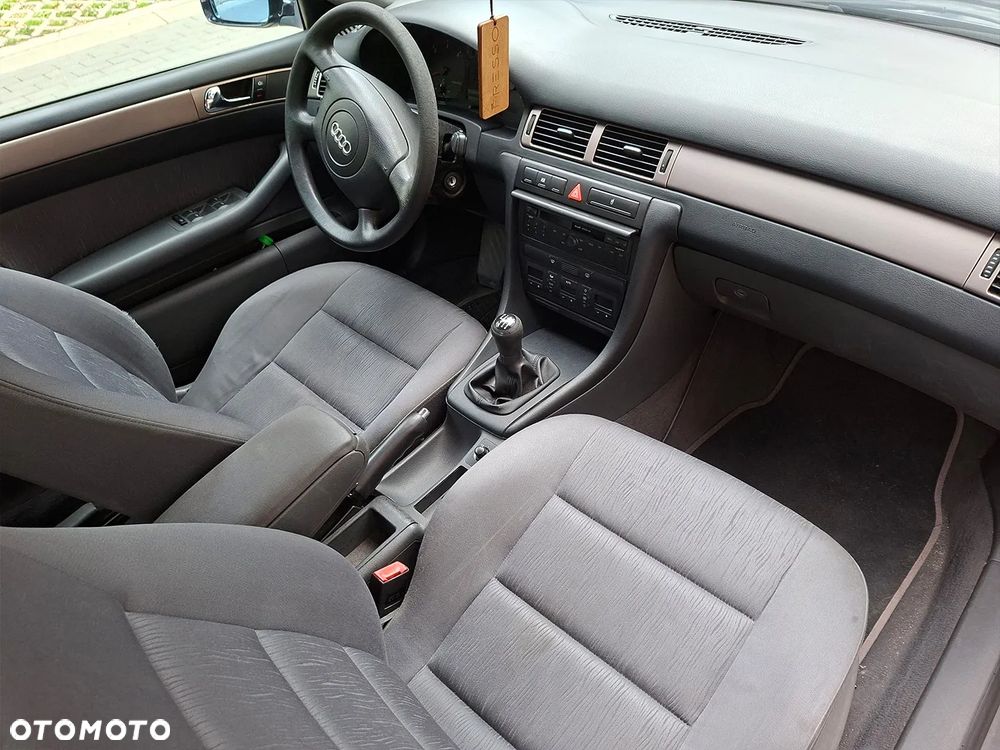 Audi A6 Limousine 2.5 TDI - 15