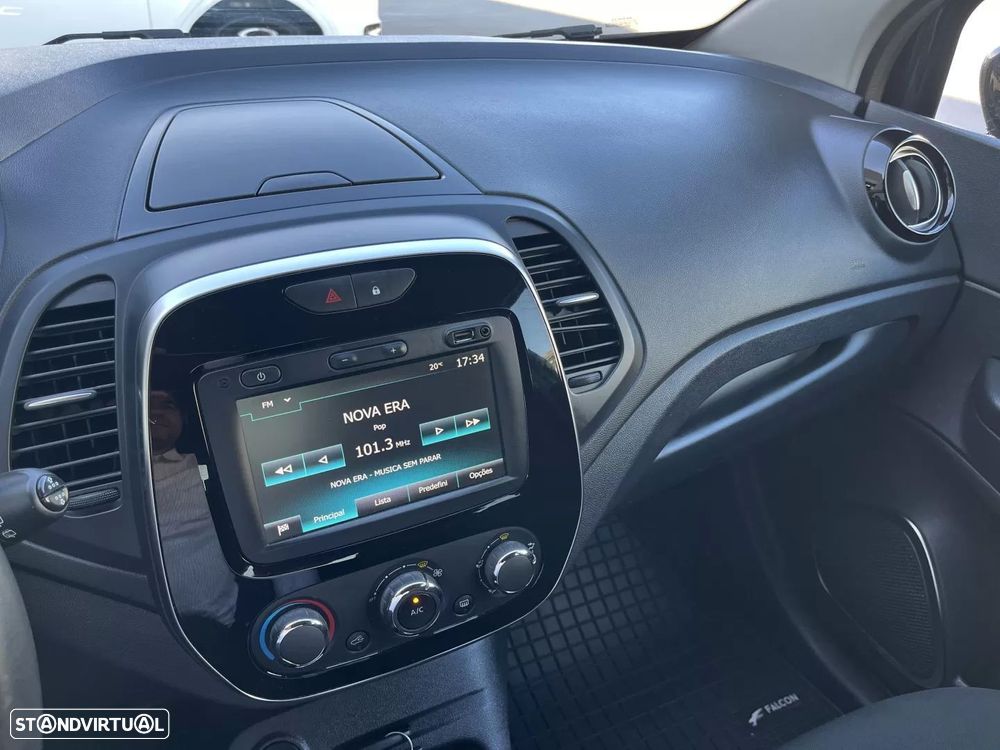 Renault Captur 0.9 TCE Exclusive - 29