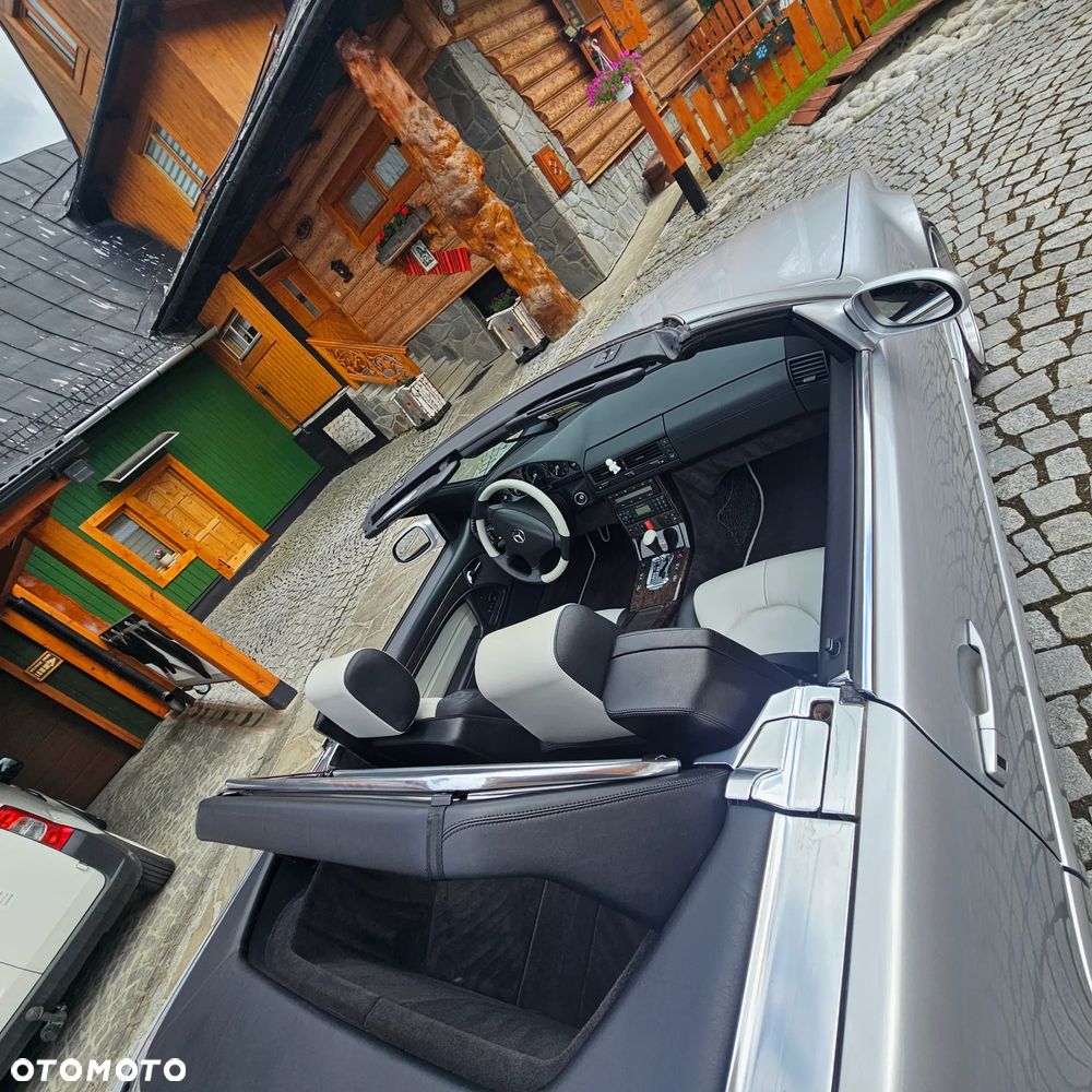 Mercedes-Benz SL - 33
