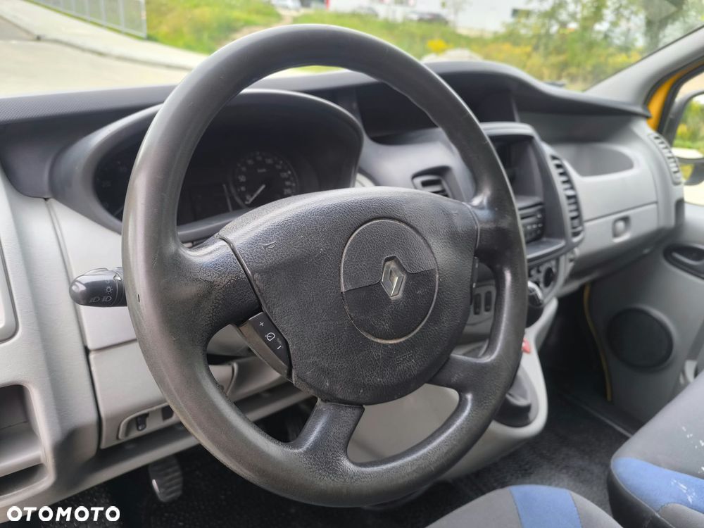 Renault Trafic - 10