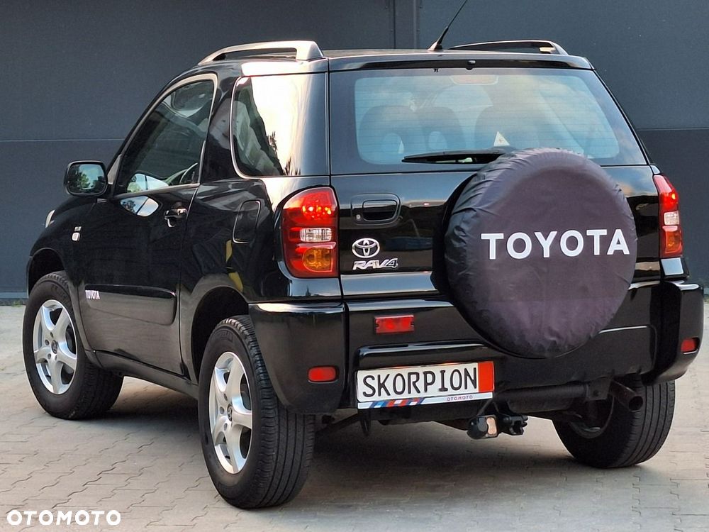 Toyota RAV4 - 4