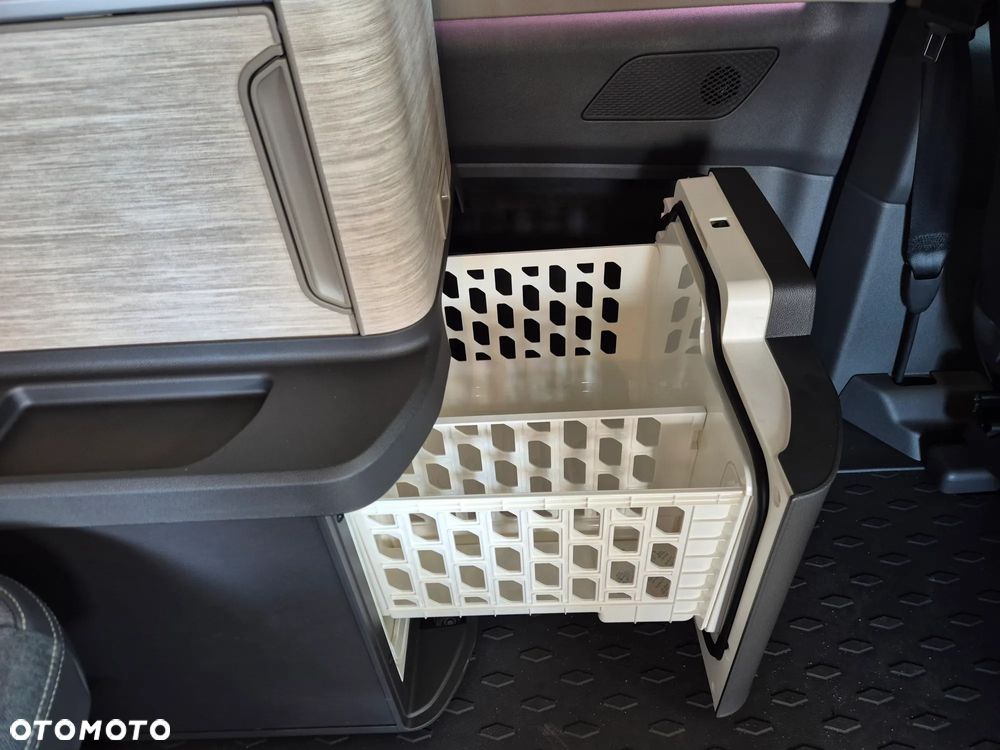 Volkswagen California - 11