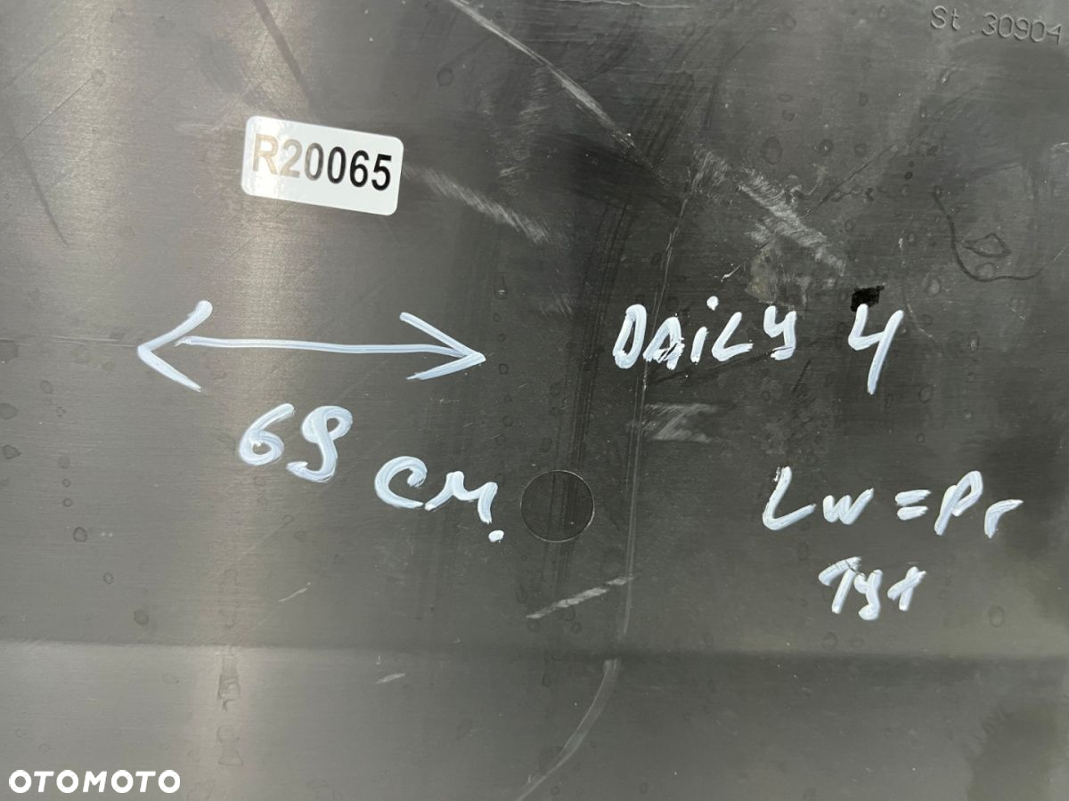 Listwa Iveco daily 4 IV 14r.- lewa prawa nakładka boczna karoseryjna za kołem długość 685mm. - 9